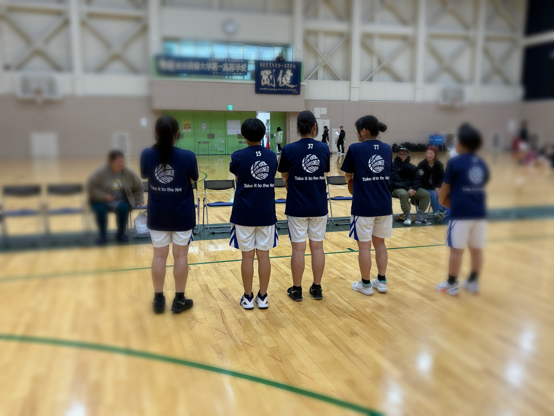 女バス